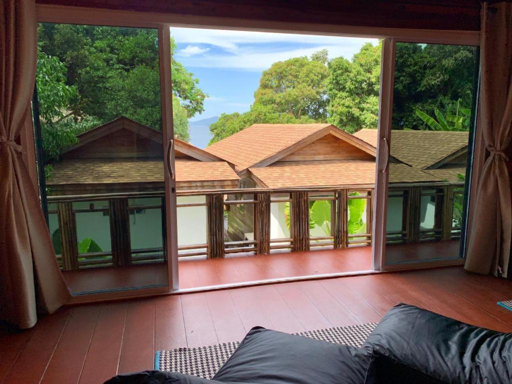 Pitiusas Beach Resort Koh Lipe Dış mekan fotoğraf